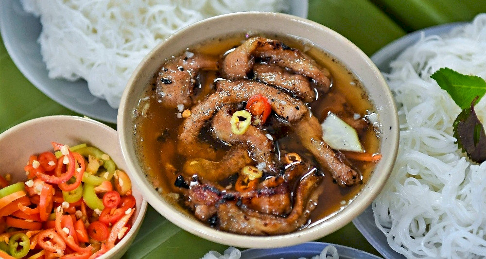 Bún chả quán Gầm Cầu